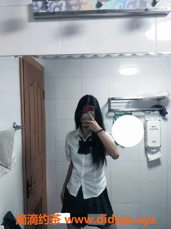 成都楼凤-溜溜梅，163cm清纯少女，服务多样，600元/次