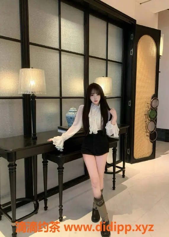 深圳楼凤-南山区嫩妹雨嘉，1200元制服服务！