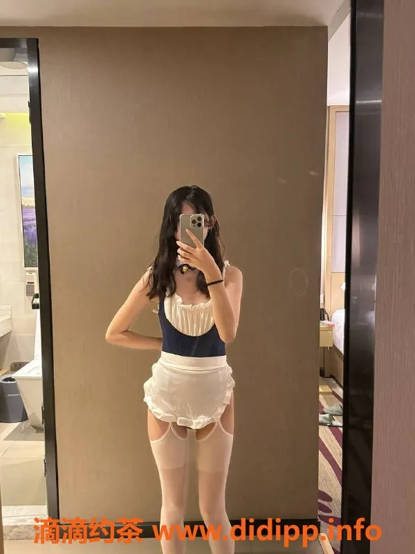 广州楼凤-外出嫩妹贝贝，24PP夜课服务