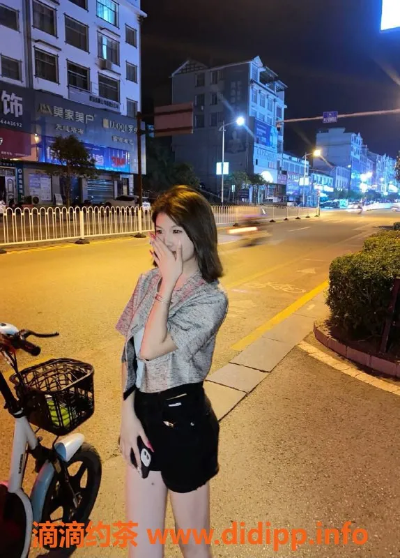 东莞楼凤-大朗小柒，600一、1200二的完美体验！