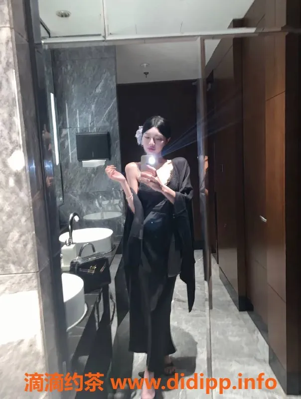 宁波楼凤-178高挑小元子 | 宁波04年嫩妹，服务1200元起