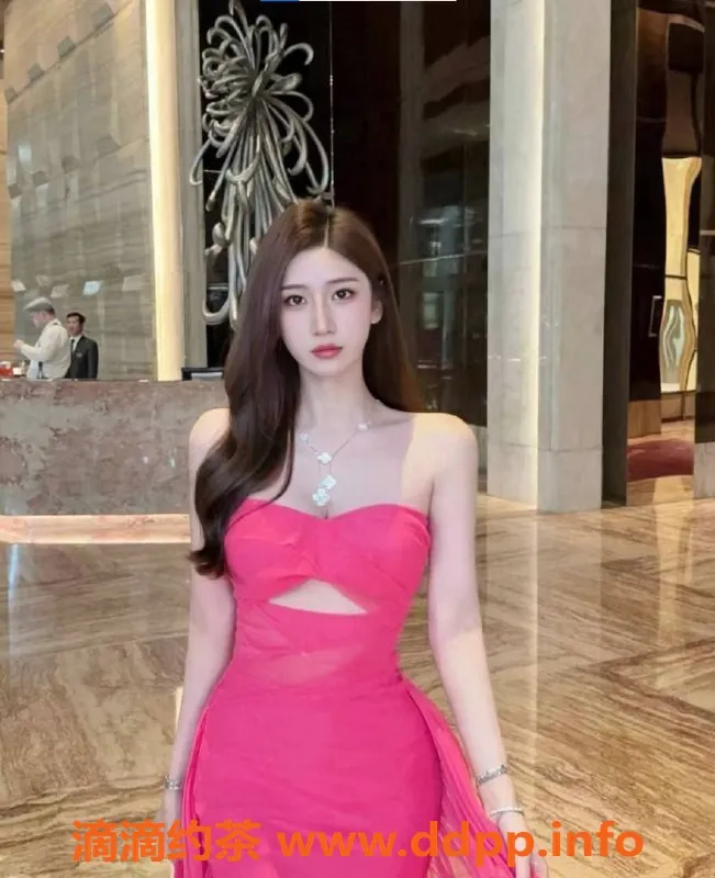 深圳楼凤-龙岗柒柒，788p超值体验，魅力无限