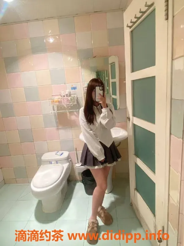 成都楼凤资源信息,成都可可 22岁萝莉 500元/小时服务好评