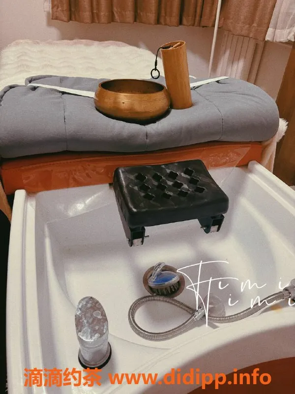 北京楼凤-朝阳劲松95后欧版交际花，丰腴御姐解压神器