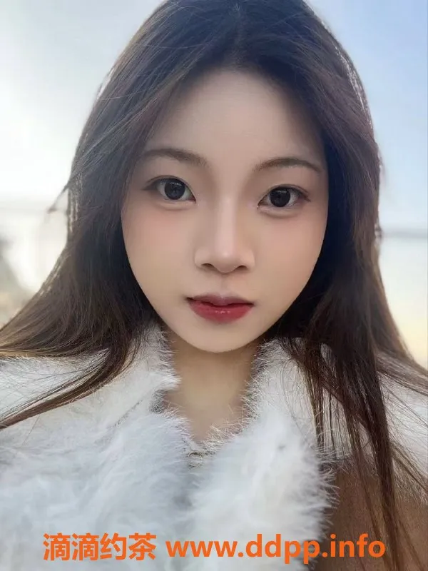 广州楼凤-荔湾小美：7P嫩妹，舌吻鸳鸯浴服务