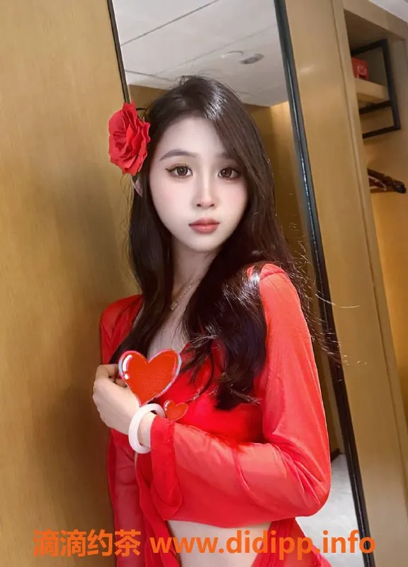 东莞楼凤-南城贝贝，173cm，20岁，700P享受无套服务