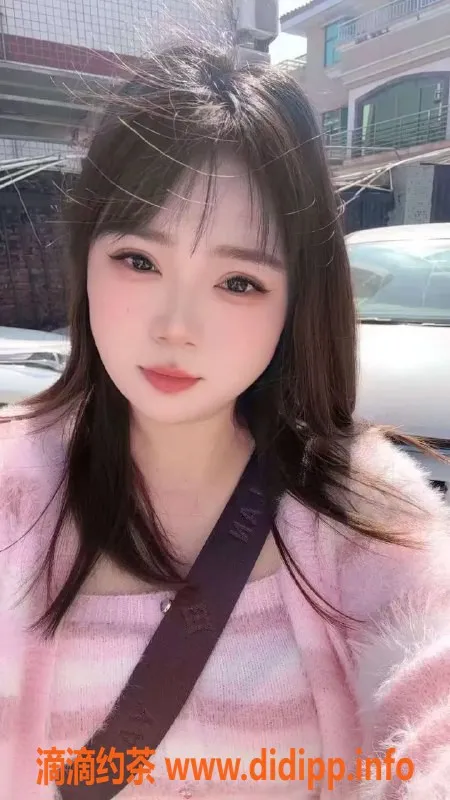 深圳上门服务-龙华丹丹，20岁，161cm，胸围36C，服务600起