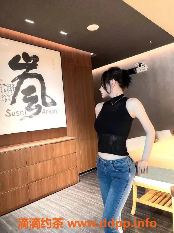 福州楼凤-台江区莫妮卡，25岁，身高166，800元起服务