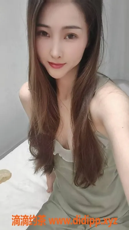 南京楼凤-南京戏剧学院贝贝，价格500起，服务多样