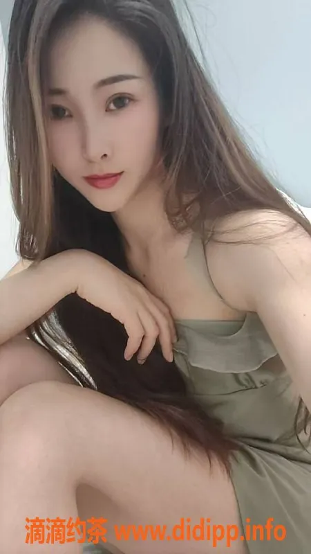 南京楼凤-南京戏剧学院贝贝，价格500起，服务多样