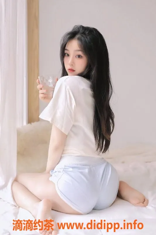 成都楼凤-安琪儿，郫都区25岁可爱小姐，600元起服务