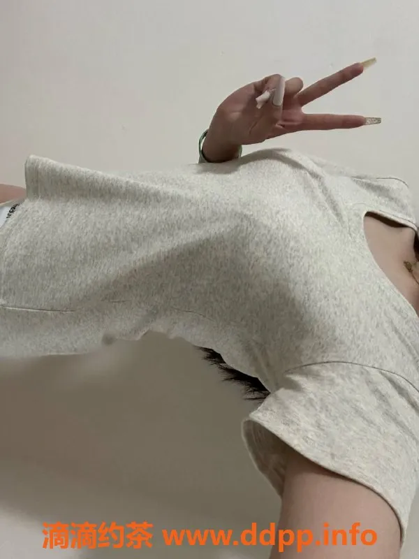 成都上门服务-成都20岁蒂芙尼，165cm，100斤，性价比高的嫩妹