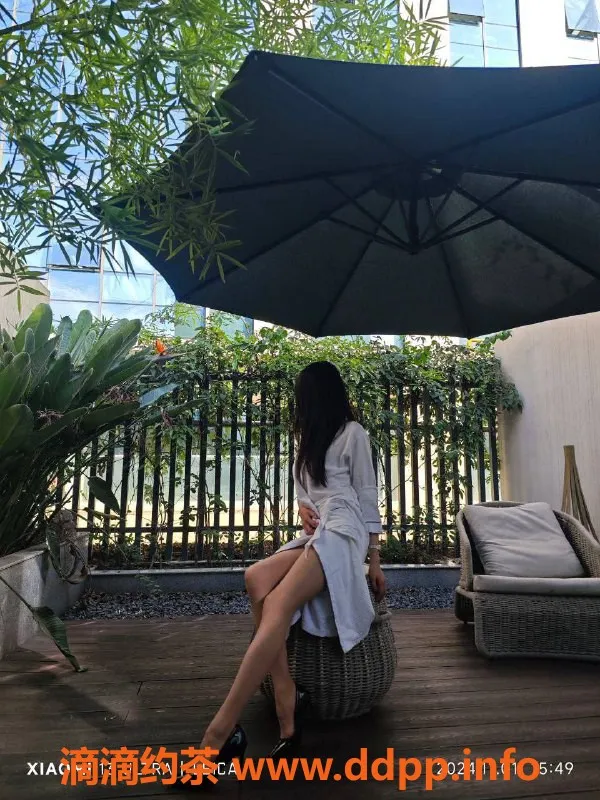 成都楼凤-梦璃 168身高 24岁 武侯区900p服务