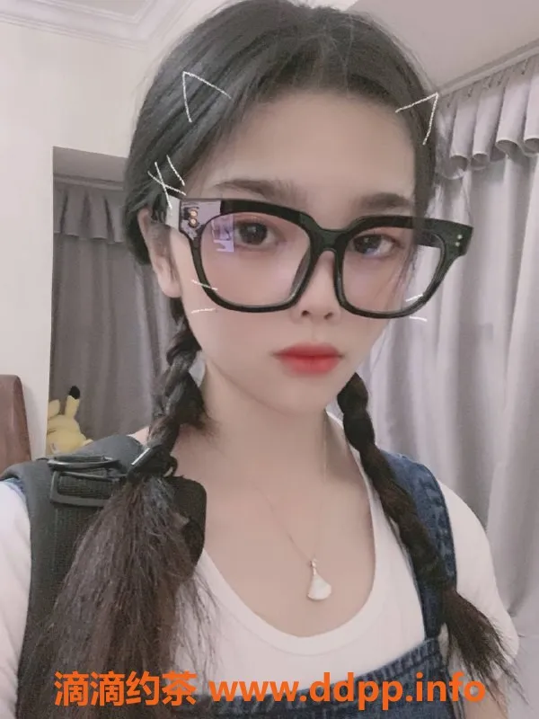 杭州楼凤-萧山区玲奈 158cm 40斤 B罩杯 温柔体贴服务1200元