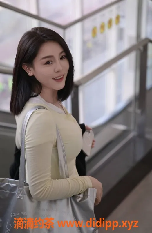 广州楼凤-佛山关之琳：12P御姐大胸，鸳鸯浴服务