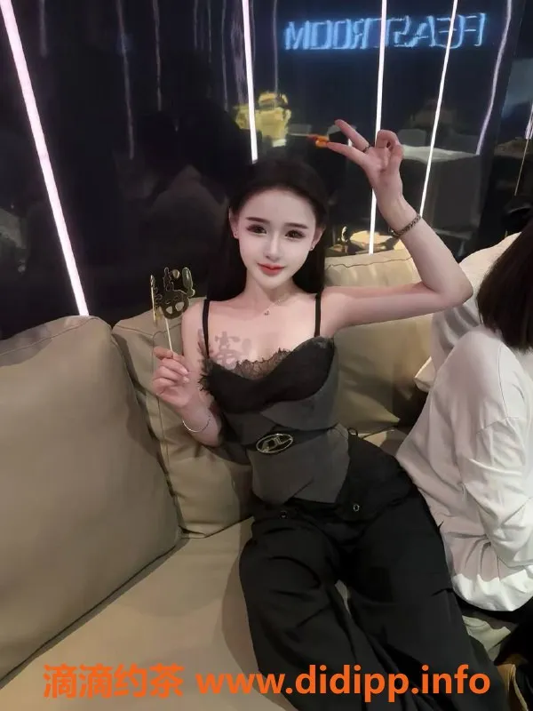 厦门楼凤-思明区浅浅，165cm 46KG 价格600起，服务多样