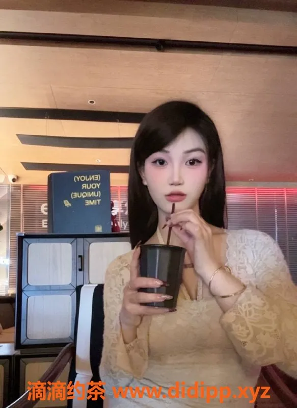 东莞楼凤-南城瑶瑶，19岁魅力性感，陪浴服务热情