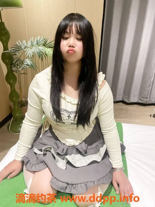 深圳楼凤资源信息,宝安区嫩妹宝儿，制服服务650元起