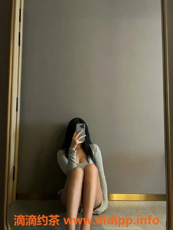 北京楼凤-青年路嫩妹小梦，内衣批发15Z起