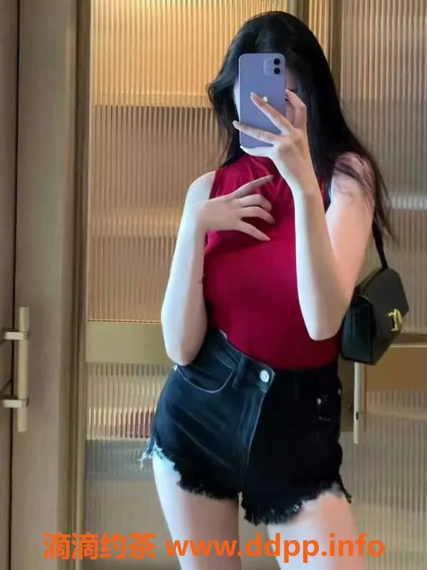 北京楼凤-青年路嫩妹小梦，内衣批发15Z起