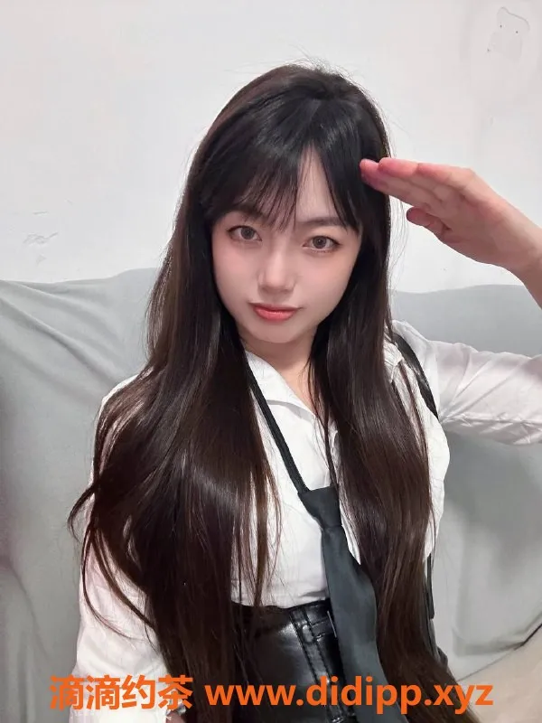 北京楼凤-青年路嫩妹小梦，内衣批发15Z起