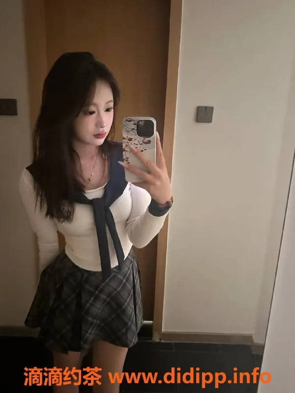 东莞楼凤-南城小福，价格700，服务一流