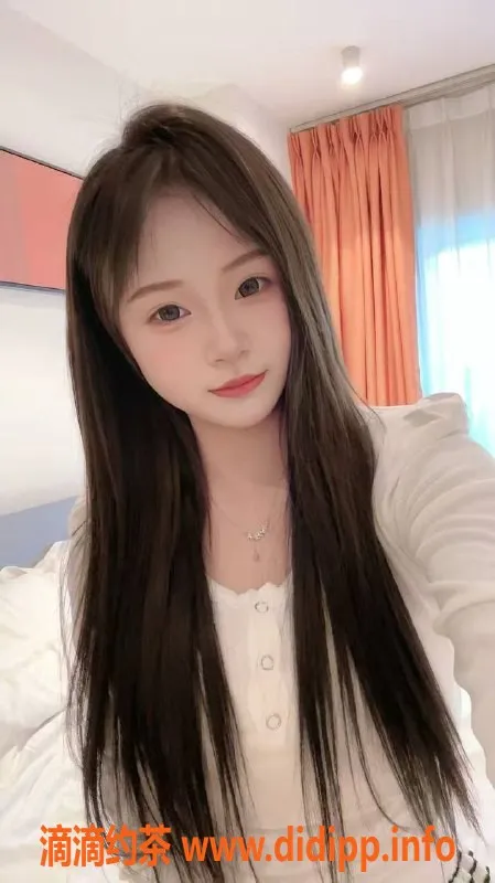 杭州上门服务-杭州菲菲，18岁160cm C罩杯，激情服务待你来约！