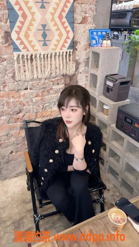 深圳楼凤资源信息,龙岗区御姐苏姝，800元制服服务！