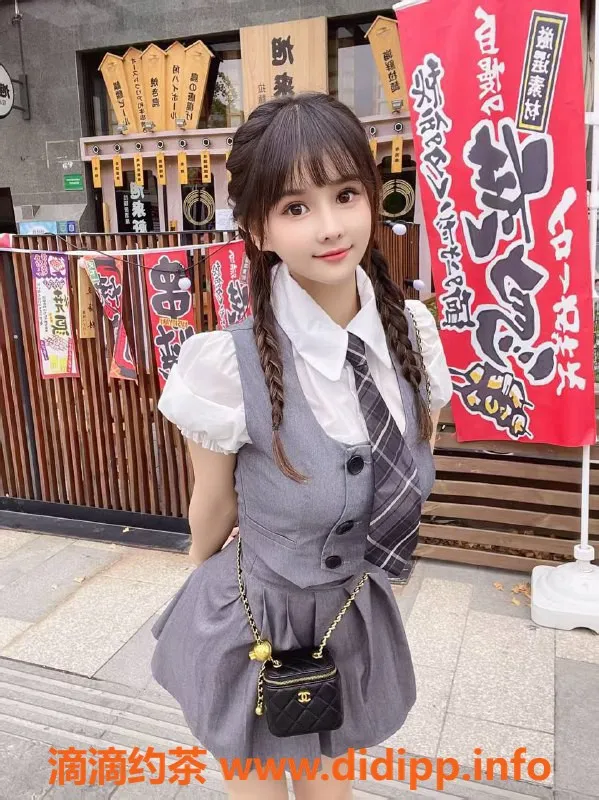 深圳楼凤-南山区嫩妹梓沐，1100起，制服服务推荐