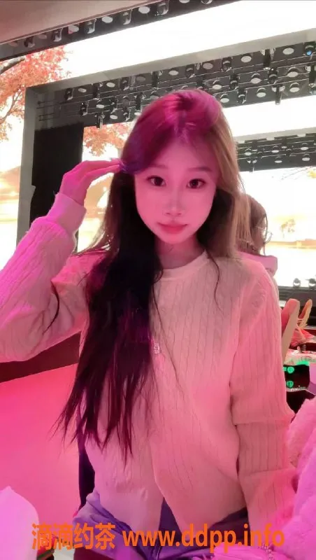 深圳楼凤资源信息,宝安区璐璐嫩妹，850元制服服务推荐