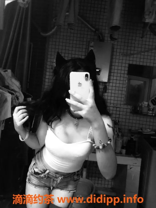 成都楼凤-成都KK，160cm排骨精，17岁，600元体验