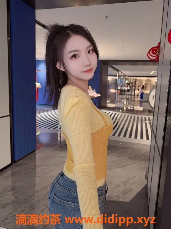 长沙楼凤资源信息,雨花区狐狸24岁，172cm B罩杯，400元享受女友服务