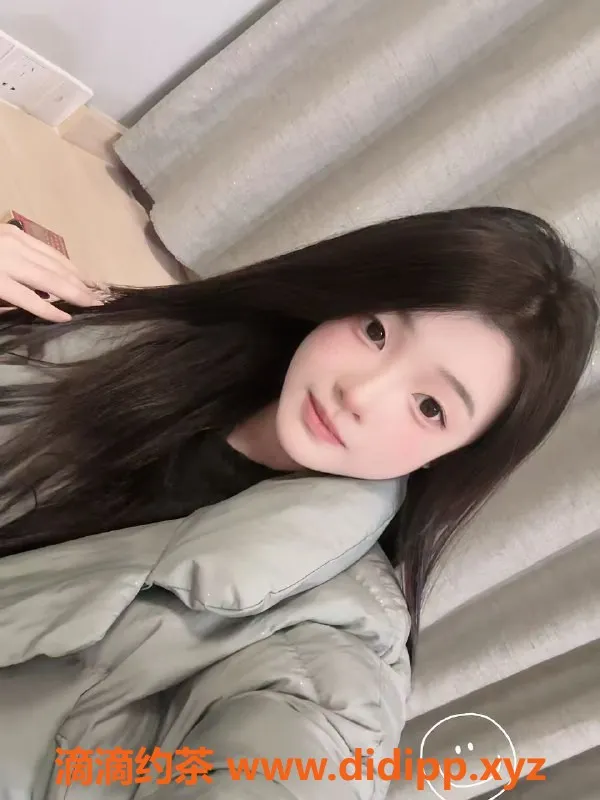 成都楼凤-成都柔柔，17岁巨乳嫩妹，500元享优质服务