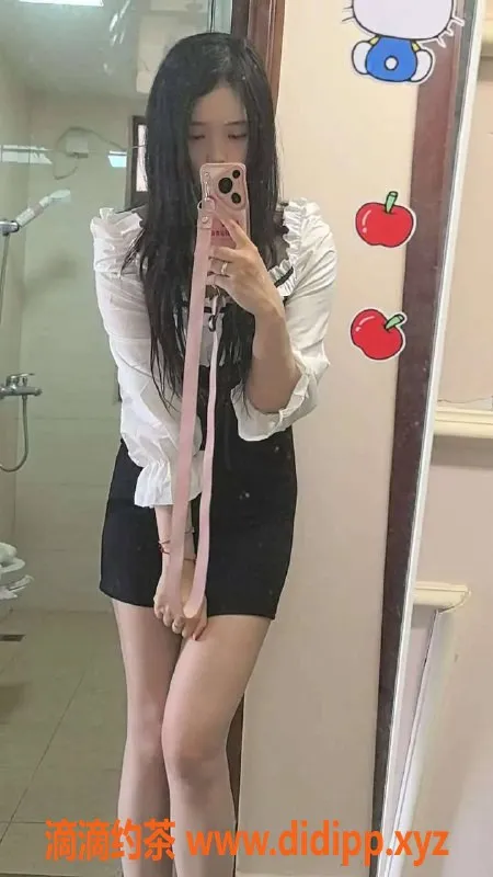 广州楼凤-海珠嫩妹蝶儿，500元/1，约她吧！