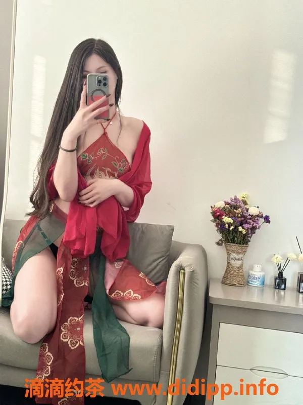 杭州楼凤资源信息,上城区车模嘉美，185cm性感尤物，1200元预约！