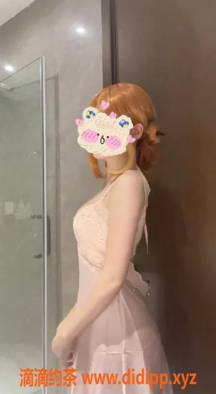 深圳楼凤-福田Ella老师：1200元双飞服务，真实年轻粉嫩