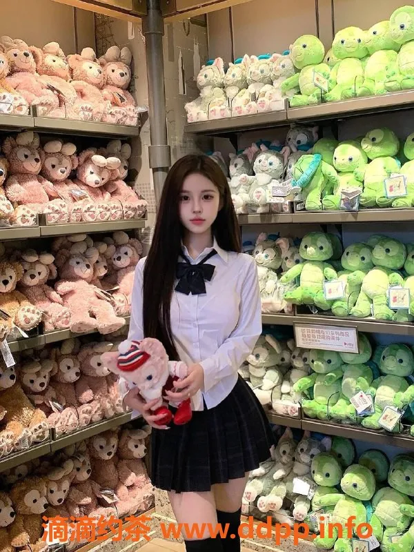 杭州楼凤资源信息,上城区欧阳朵朵，18岁活泼美少女，便宜享受！