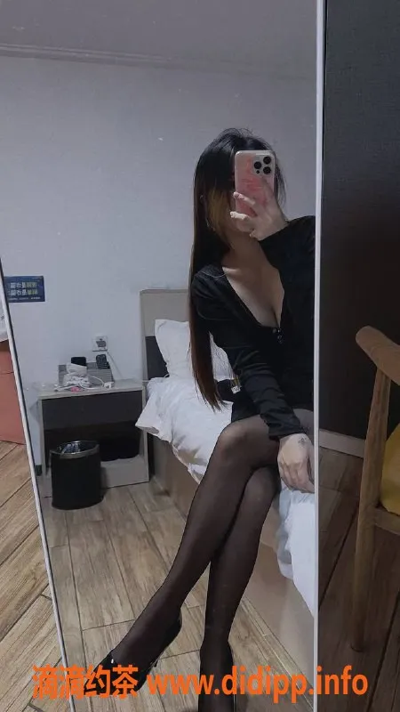 广州楼凤-番禺嫩妹茜茜，夜课6P服务等你来尝试！