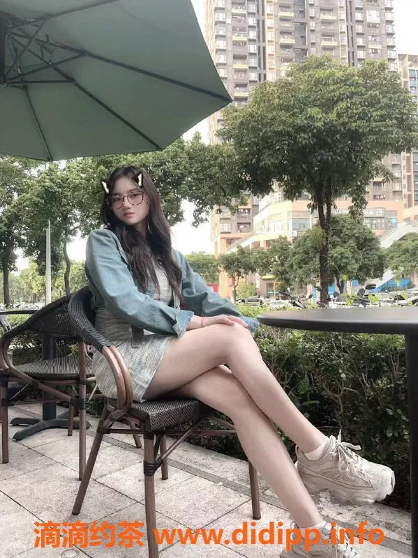 东莞楼凤资源信息,大朗新人安安，165身高，96斤，优质服务