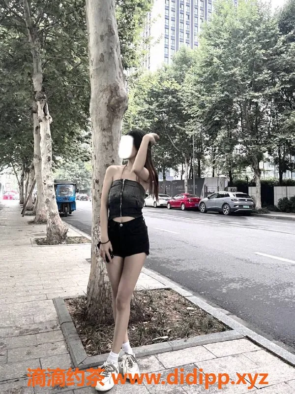 成都楼凤-成都小静，160身高，80斤，600元嫩妹服务