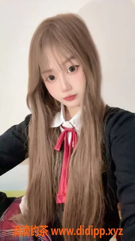 深圳楼凤-龙华区嫩妹洛可，制服服务超赞！