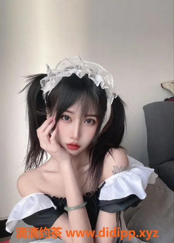 广州楼凤资源信息,天河甜甜 12P嫩妹大胸鸳鸯浴服务