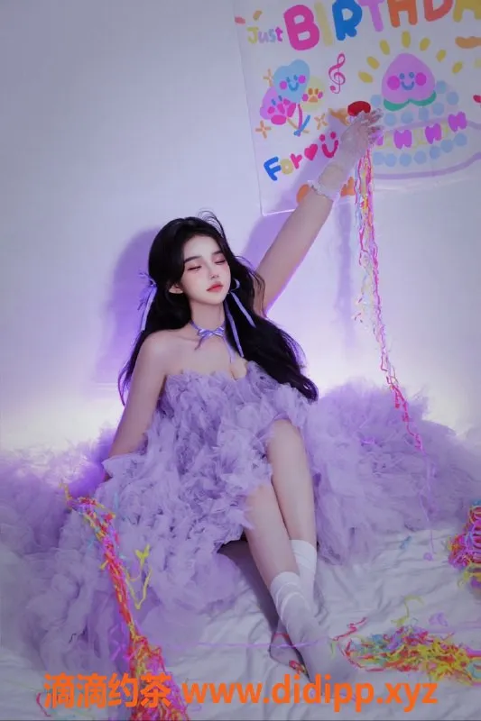 杭州楼凤-杭州哆咪 22岁 D罩杯 165cm 95斤 1200元起