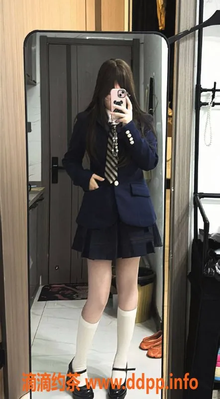 杭州楼凤-上城区沅沅，160的身材，36D诱惑服务