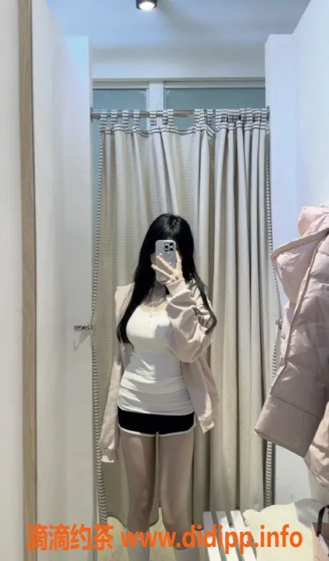 广州楼凤资源信息,璐姐—22岁一字马女神，广州市海珠区全套只需600