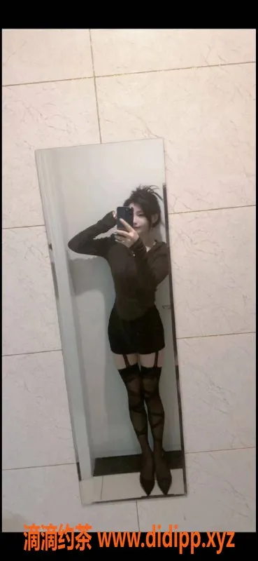 杭州楼凤-上城区小cc，69互舔，1000P服务！