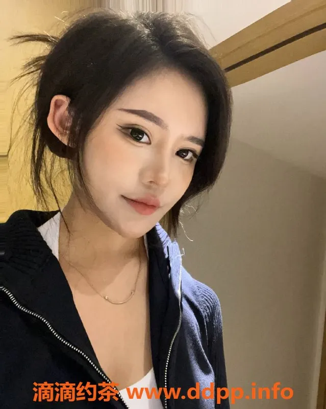 杭州楼凤-萧山区思语，25岁161筋肉妹，半套500元体验