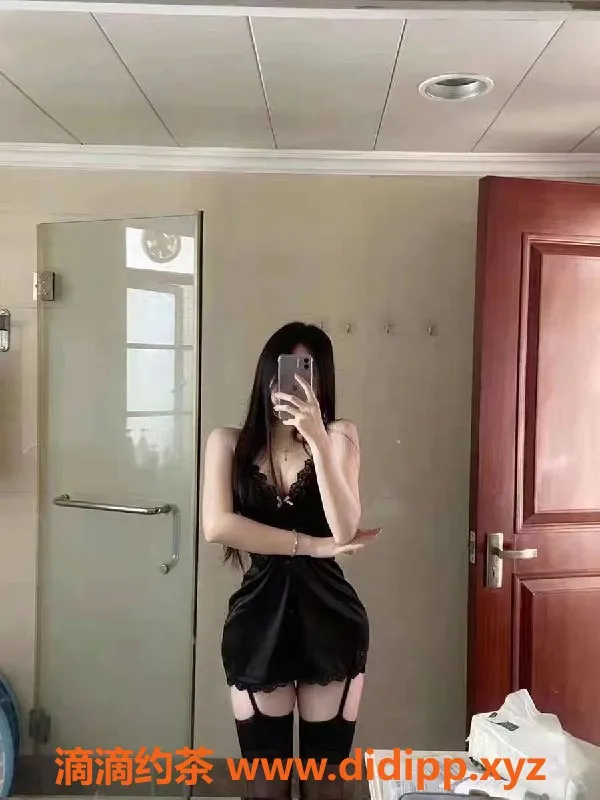 南昌楼凤-红谷滩平平，163cm 90斤 36C 性感服务等你来体验！