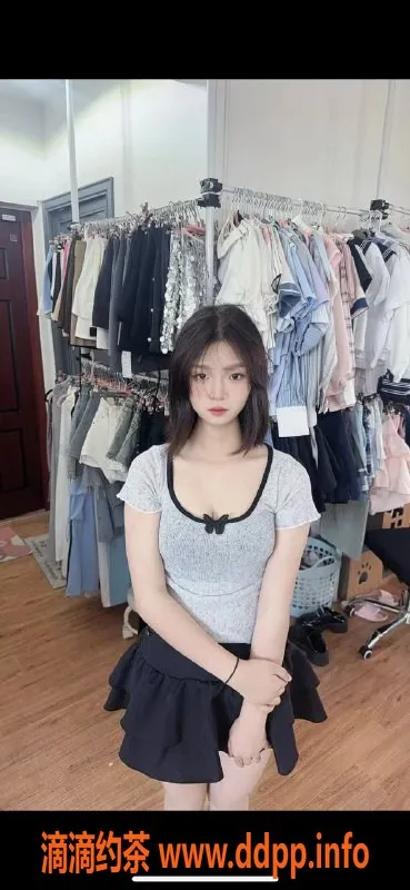 成都楼凤-高新区嫩妹豆子，课时费6p，服务超赞！