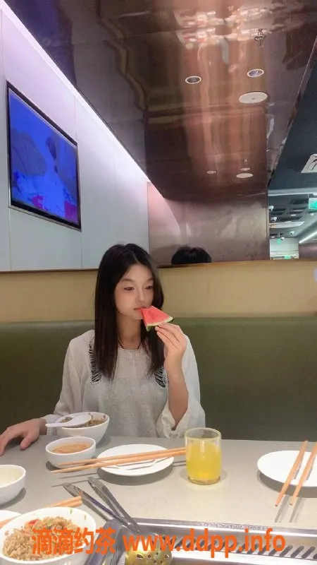 广州楼凤-金沙洲彤彤，1200约嫩妹，视频验证可放心